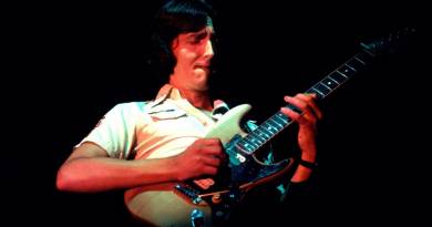 Allan Holdsworth