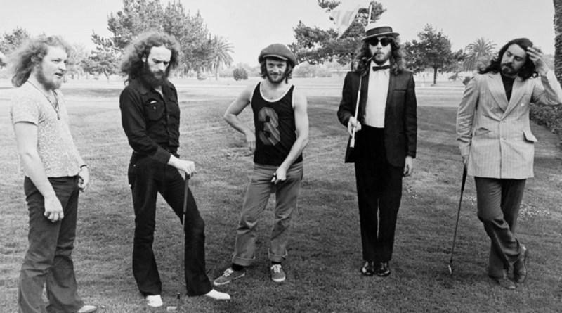 Jethro-Tullin-Thick-as-a-Brick-