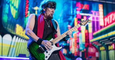 Adrian Smith