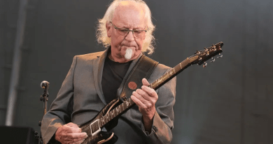 Martin Barre