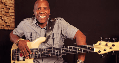 Nathan East