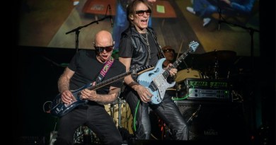 SatchVai Band Avrupa Turnesi