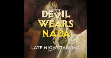 The Devil Wears Nada - Late Night Talking