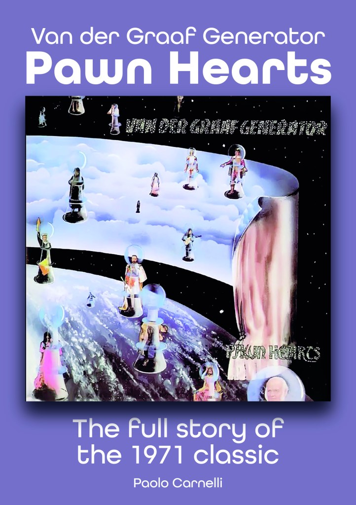 Van der Graaf Generator'ın 'Pawn Hearts' albümüne dair kitabın kapağı, uzay temalı grafiklerle süslenmiş.