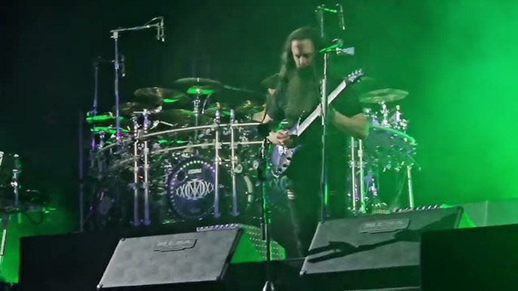 Dream Theater, Pompeii’de Pink Floyd’un “Echoes” Şarkısını Baştan Sona Çaldı