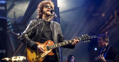 Jeff Lynne