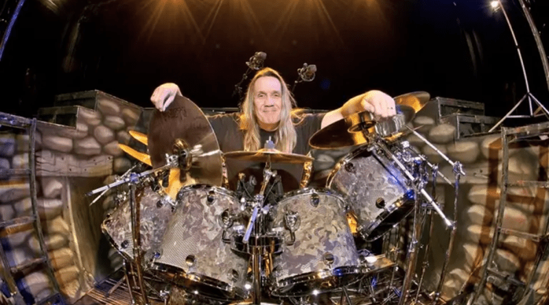 Nicko McBrain Florida’da Sahnelere Dönüyor