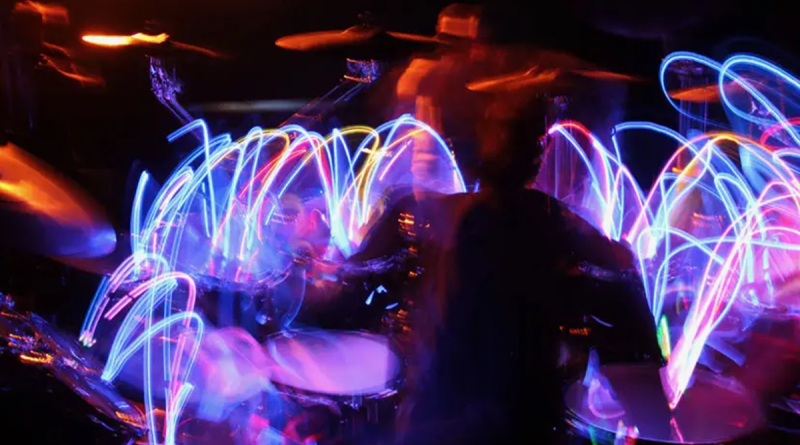 Simon Phillips’tan Yeni Sanat Koleksiyonu
