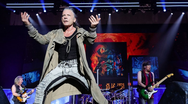 Bruce’un Kanlı Sahnesi Iron Maiden’ı Zirveye Taşıdı