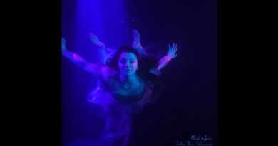 Maiah Wynne – Into The Waves