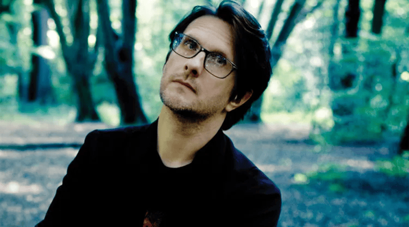 Steven Wilson Yeni Projesi Requiem For A Village İçin Web Sitesi ve Fragman Yayınladı